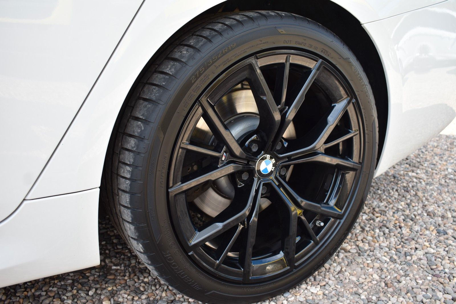 Fahrzeugabbildung BMW BMW 520d Touring  xDrive/M Sport/Anhänger/Shadow