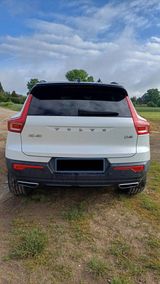 Volvo XC40 D4 AWD R-Design Geartronic Harman/Kardon - Volvo in Dresden