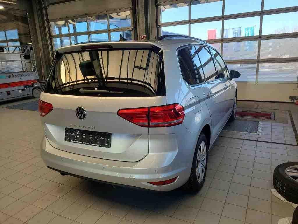 Volkswagen Touran 2.0 TDI Comfortline AHK ACC