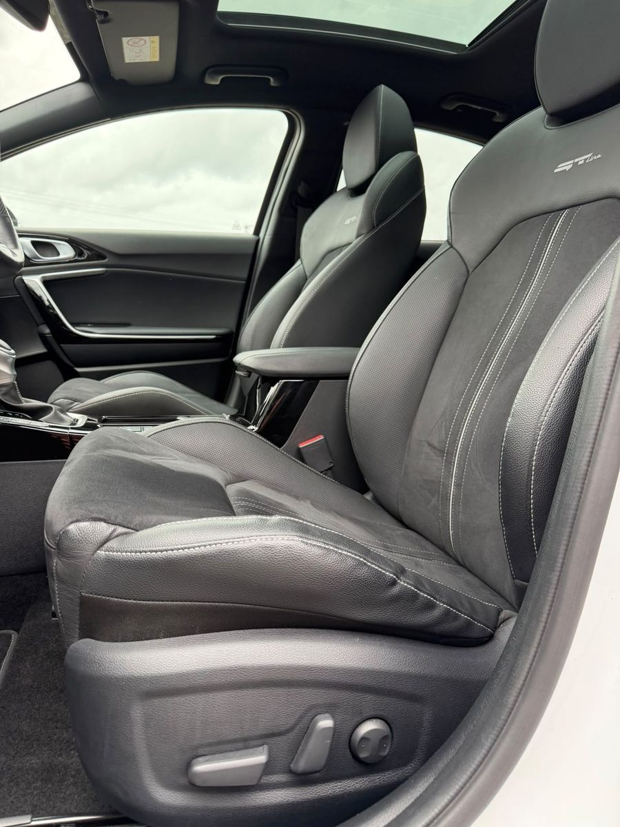 Fahrzeugabbildung Kia XCeed GT Line Pano Leder Navi digi. uvm.