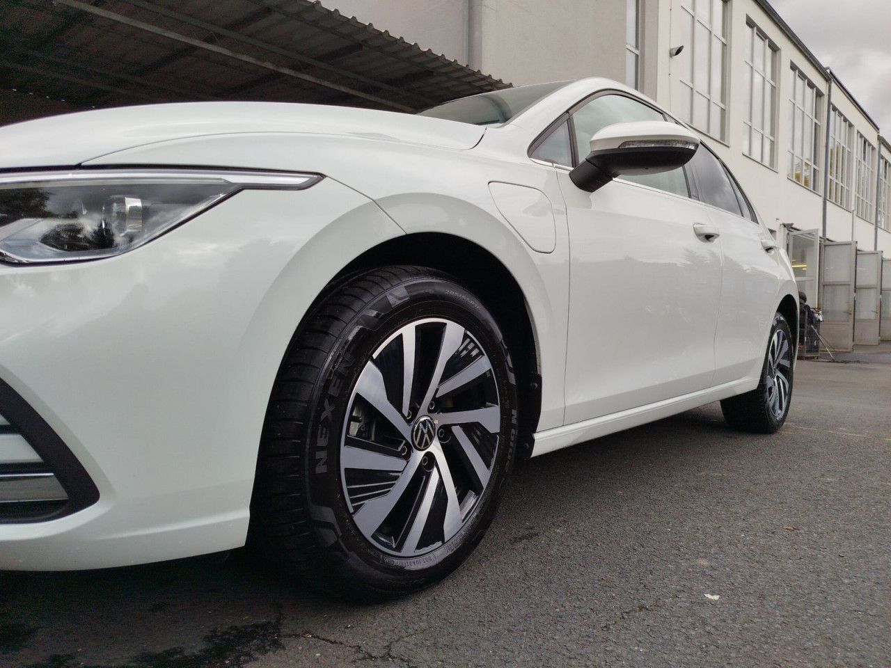 Fahrzeugabbildung Volkswagen Golf Style 1.4 TSI eHybrid 150 kw 6-Gang DSG