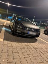 Volkswagen WV PASSAT B8 Rline - Volkswagen Passat: W8