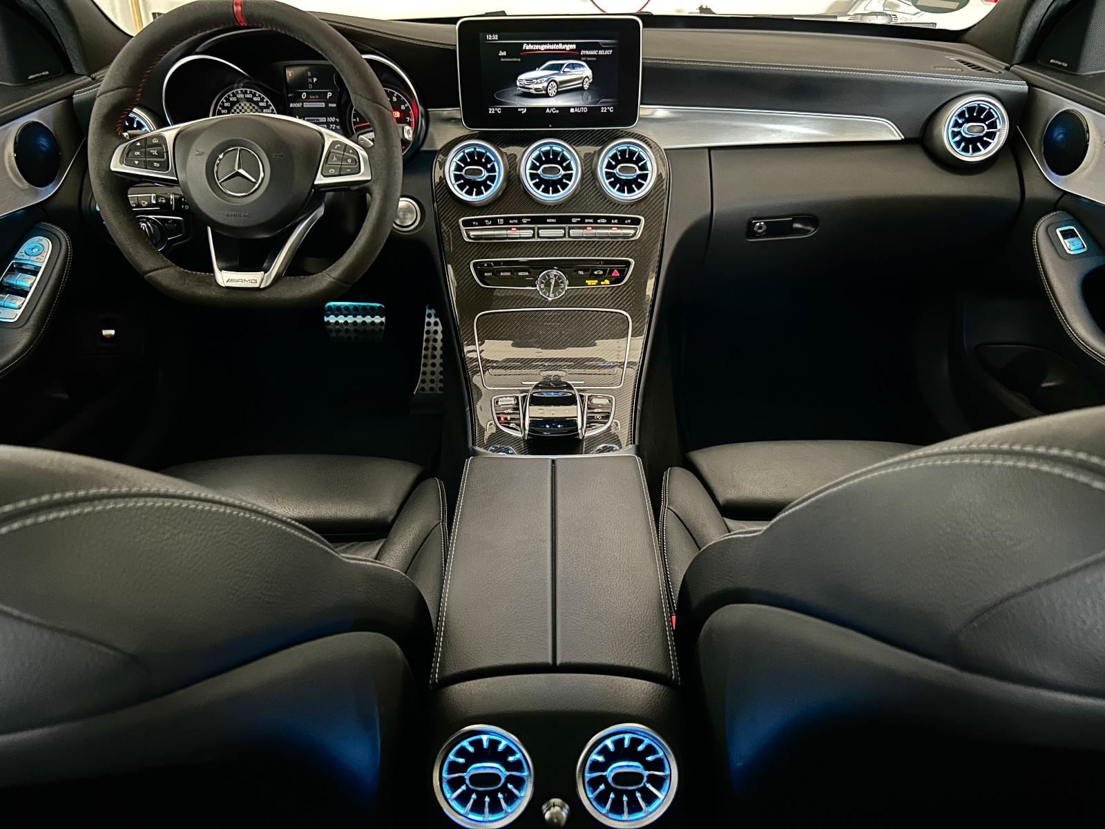 Mercedes-Benz C 43 AMG 4MATIC*LED*AHK*PANO*360*LEDER*RADAR*20"