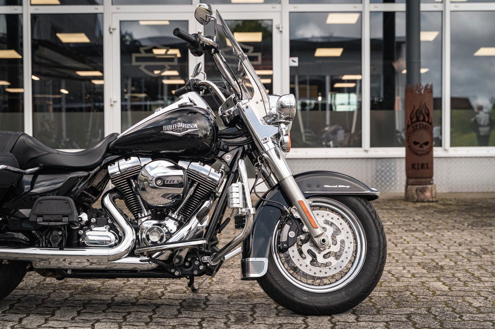 Fahrzeugabbildung Harley-Davidson FLHRC Road King Classic 103 CUI - PENZL  AUSPUFF