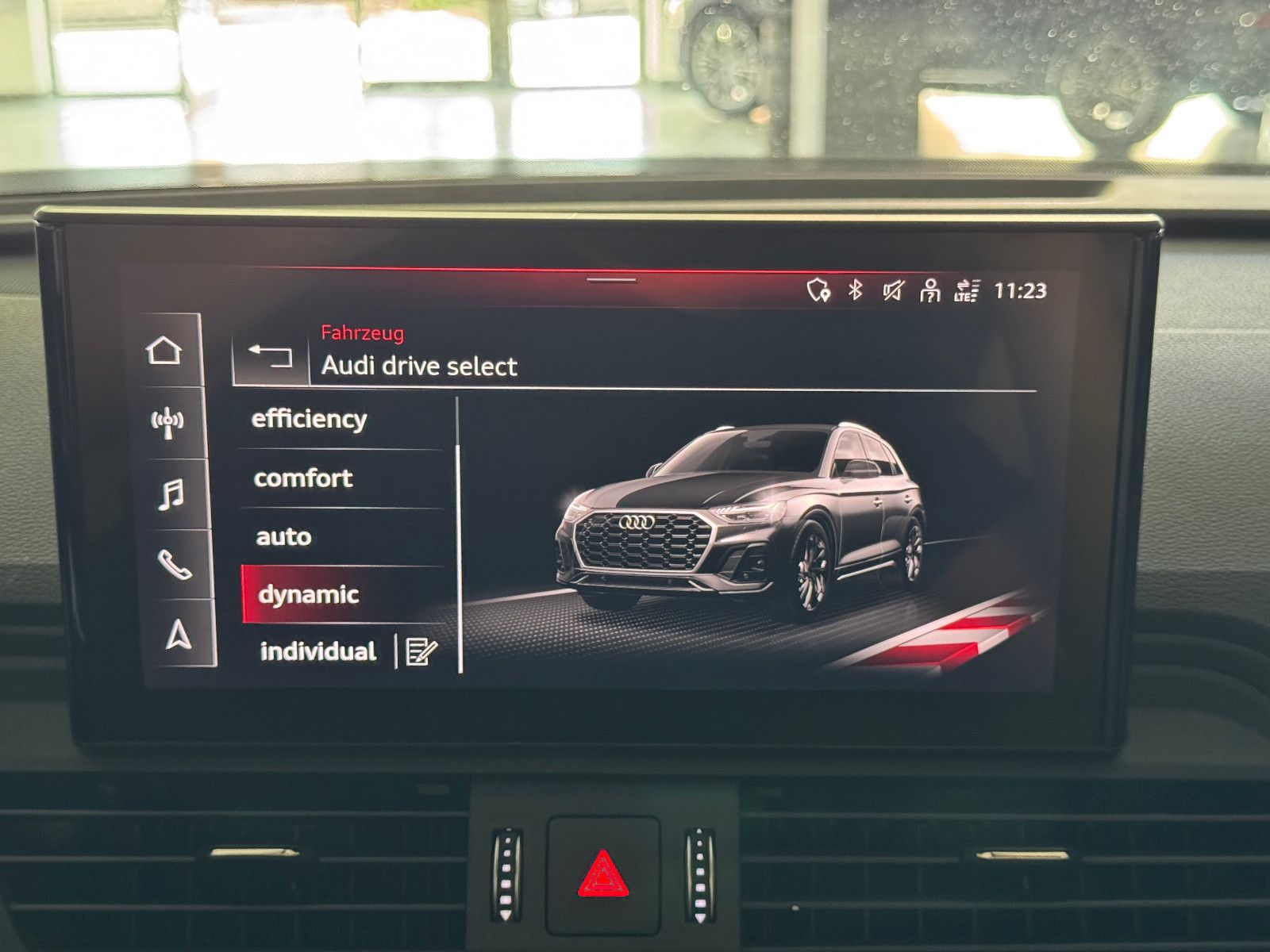 Fahrzeugabbildung Audi Q5 TDI 4X4 ADVANCED SPORT PANO MATRIX B&0 VOLL