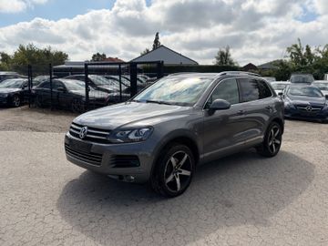 Volkswagen Touareg - 2