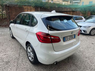 BMW 218 Active Tourer - 4