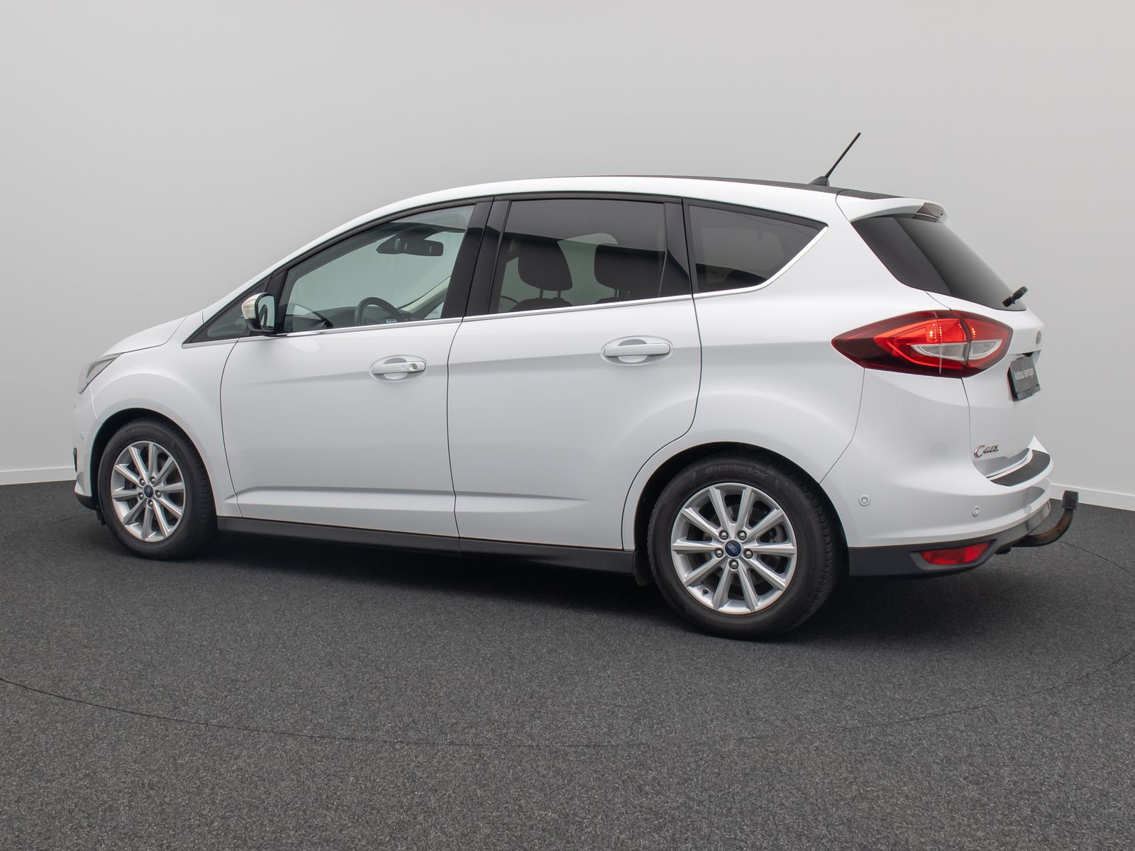 Fahrzeugabbildung Ford C-MAX Titanium Kamera HiFi Komfort Tempomat Navi