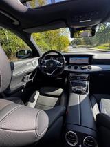 Mercedes-Benz E 220d T AMG Line Autom. AMG Line - Mercedes-Benz E 220 in Dresden