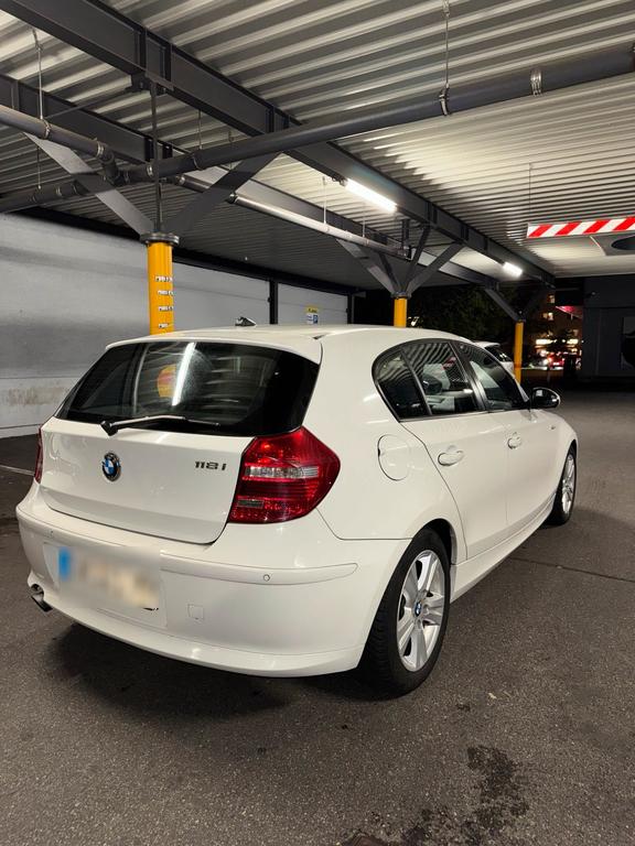 BMW 118