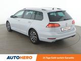 Volkswagen Golf VII 1.5 TSI ACT Sound Aut*NAVI*ACC*CAM*PDC* - mit Benzin-Antrieb: Weiß, Kombi