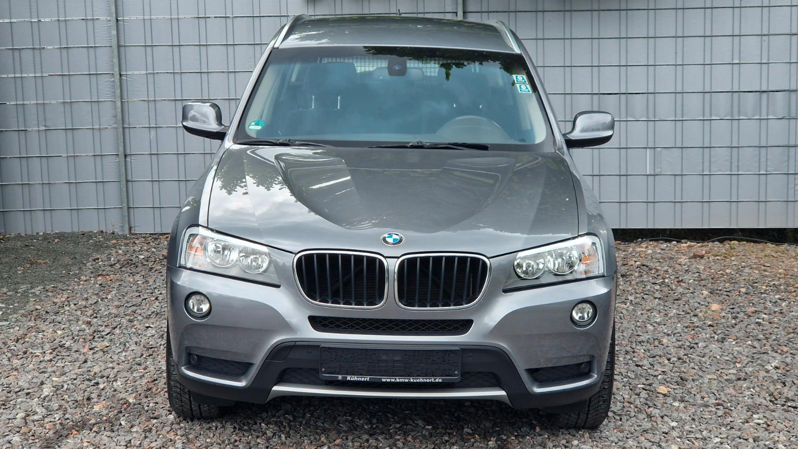 BMW X3 xDrive 20 d Allrad AHZV Tempomat SHZG Navi