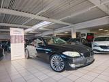 BMW 530d Touring xDrive Standheizung Kamera Bi-Xenon - BMW 530 aus 2011: Kombi, 530d