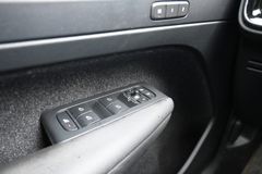 Fahrzeugabbildung Volvo XC40 T4 Autom. R-Design*FSHZG*RFK*BLIS*ACC