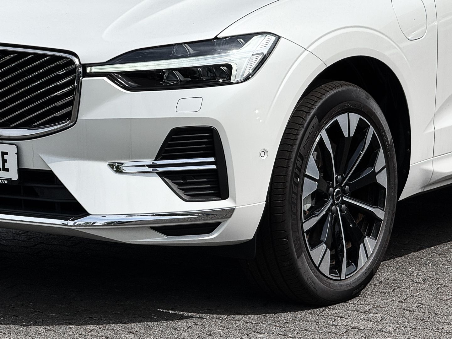Volvo XC60 FACELIFT Ultra Bright Recharge Plug-In Hybr imagem 3