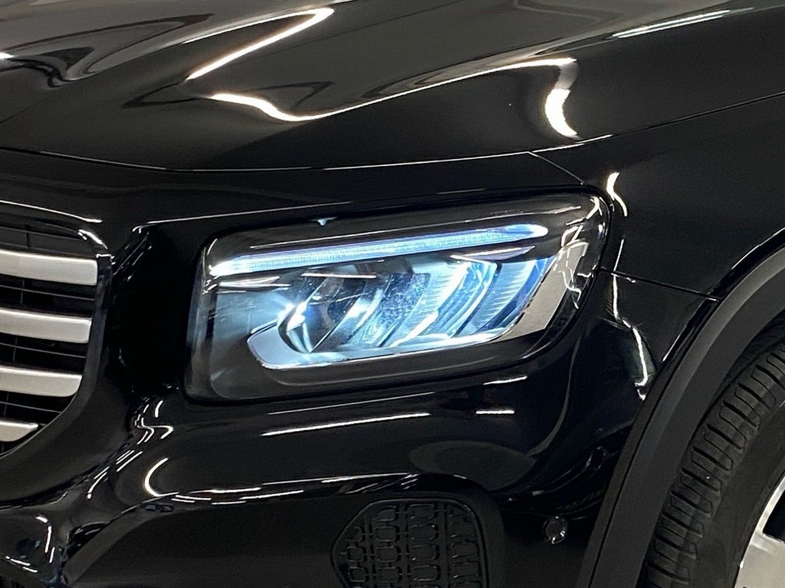 Fahrzeugabbildung Mercedes-Benz GLB 200 Progressive*LED*Kamera*CarPlay*Easy-Pack