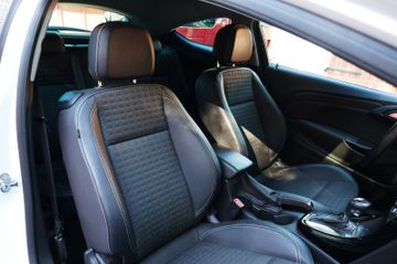 Fahrzeugabbildung Opel Astra J GTC