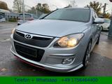 Hyundai i30 CW 1.6 CRDi ( SPORT ) Leder Klimatronic PDC - Hyundai i30 aus 2010 mit Diesel-Antrieb