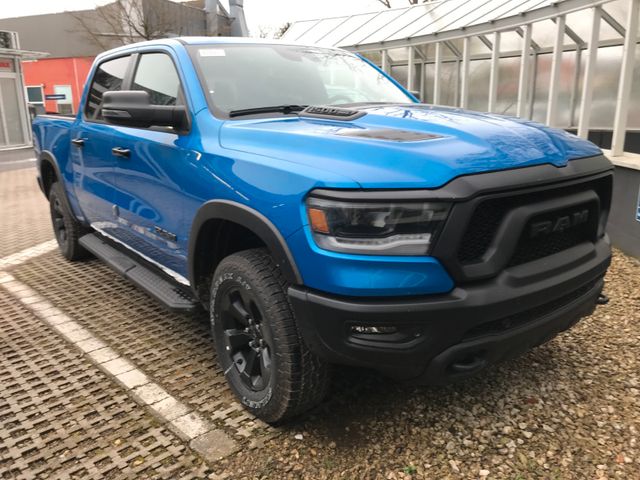 Dodge RAM 1500 Crew Cab Rebel Night 3.6