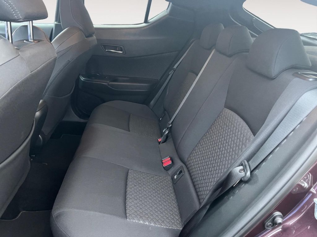Fahrzeugabbildung Toyota C-HR Hybrid Team Deutschland