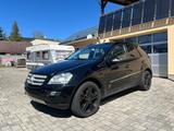 Mercedes-Benz ML420 CDI 4MATIC*LEDER AHK SH belVS elHK ALLWETT - Mercedes-Benz ML 420 mit Diesel-Antrieb