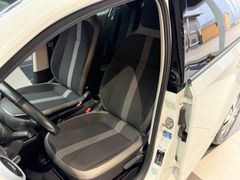 VW e-up!*SITZHEIZUNG*LED*MWST*1.HAND*AMBIENTE