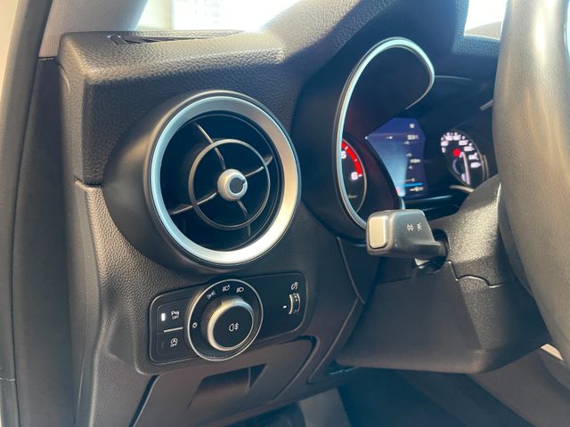 Alfa Romeo Stelvio Super Q4 *KAM*NAVI*TEMPOMAT*LKHZ*