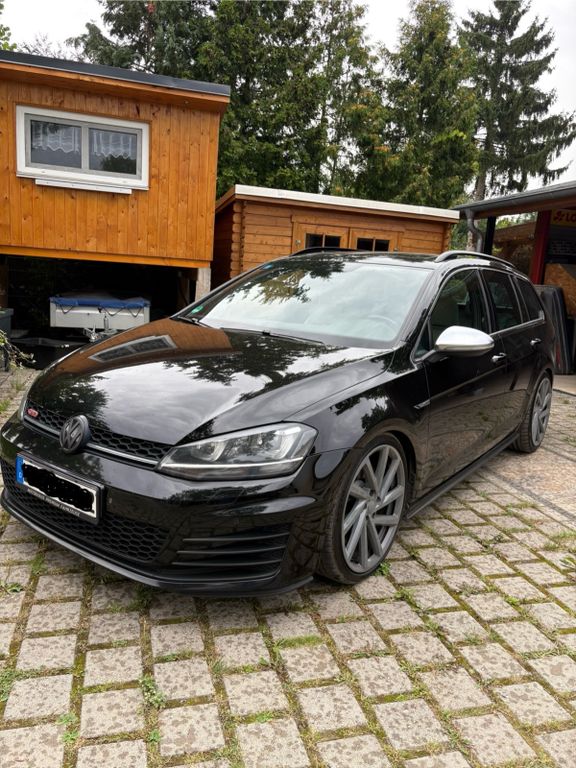 Image of Volkswagen Golf
