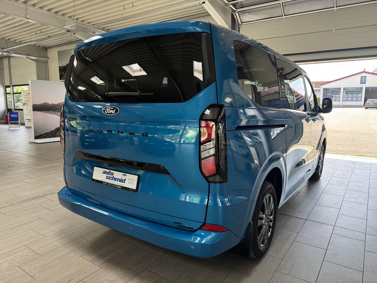 Ford Tourneo Custom L1 Titanium FWD AHK schw. imagem 3
