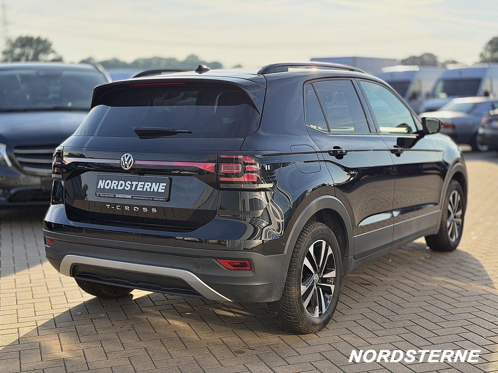 Volkswagen Automatik KLIMA NAVI RÜCKKAMERA Active Klima/BC