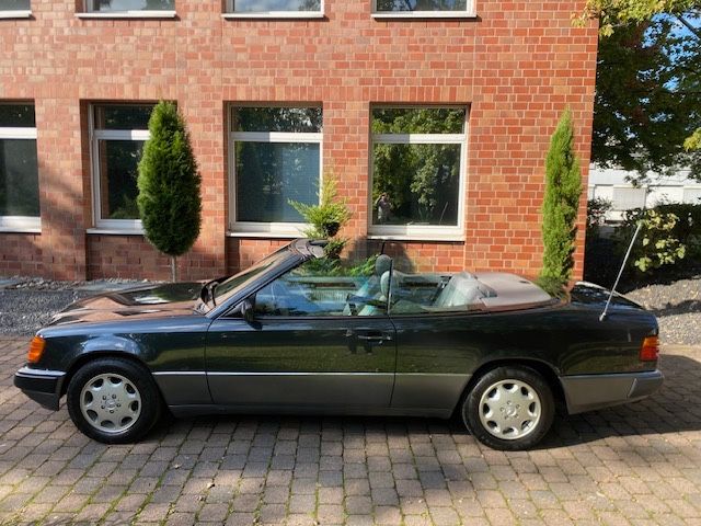 Mercedes-Benz 300 CE 24v Cabrio A124, wenig Km., Leder, Klima