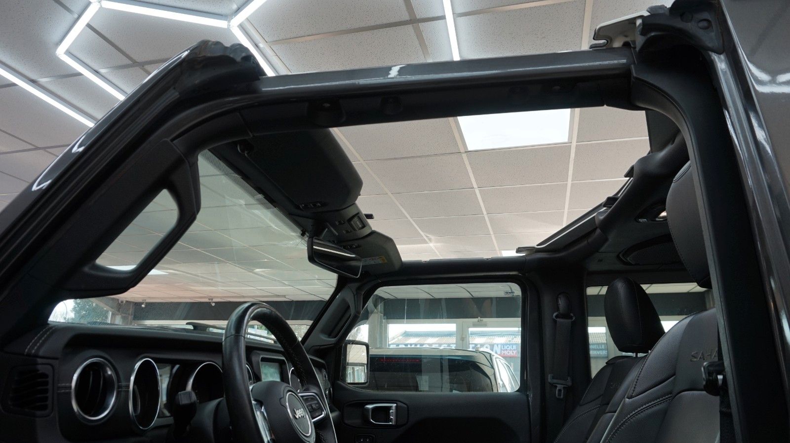 Fahrzeugabbildung Jeep Wrangler Unlimited Sahara TÜV neu Cabrio