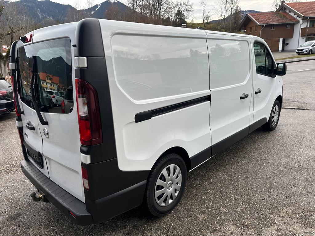 Nissan NV300