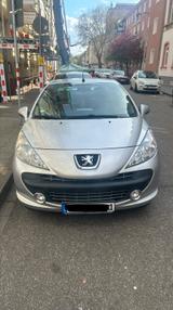 Peugeot 207 CC Cabrio-Limousine turbo - Gebrauchte Cabrios bis 3.000 €