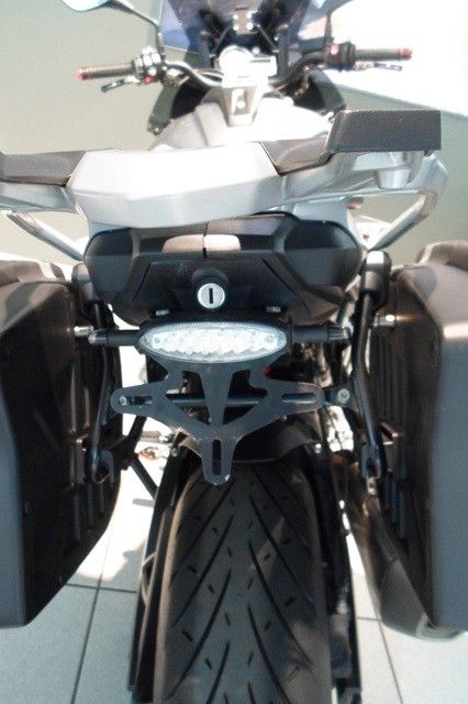 Fahrzeugabbildung BMW S1000XR mit Seitenkoffern