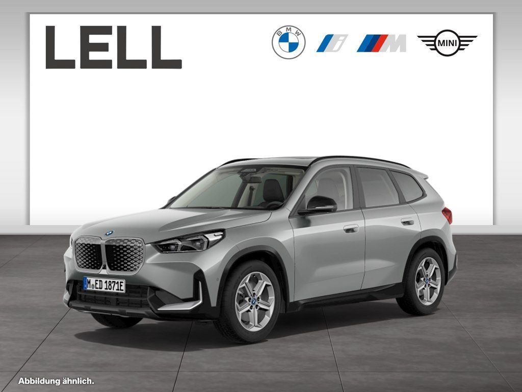 BMW iX1 xDrive30 Head-Up DAB LED Pano.Dach AHK Shz