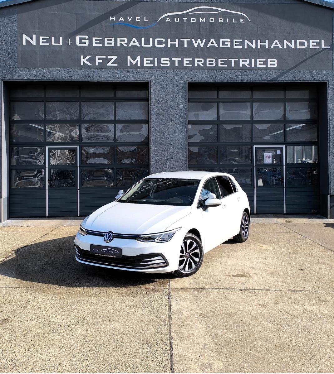 Volkswagen Golf VIII  Fahrschulwagen PDC Sitzhzg