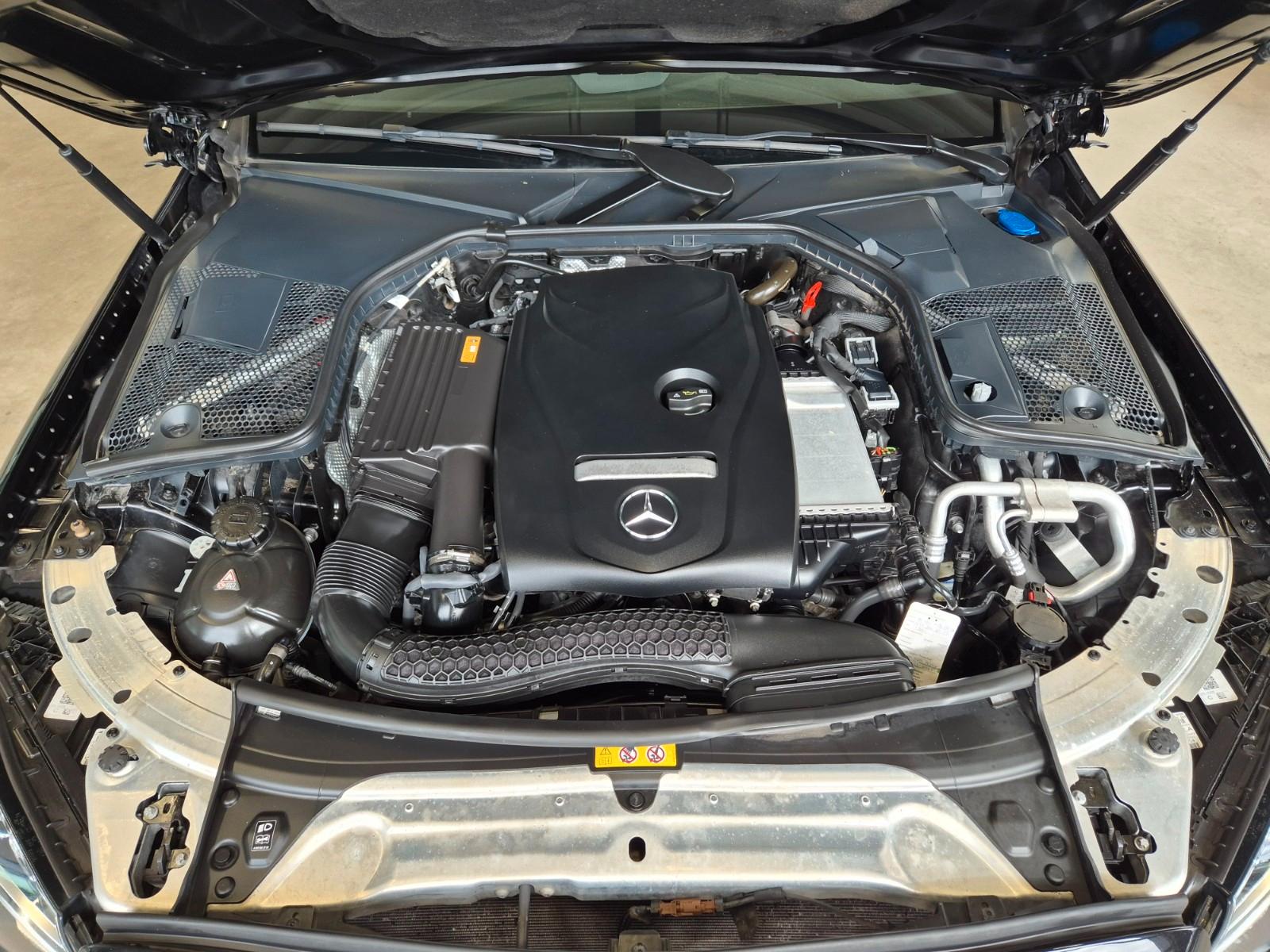Mercedes-Benz C 180 CABRIO AMG LINE NAVI LED SHZ 360CAM DISTRO
