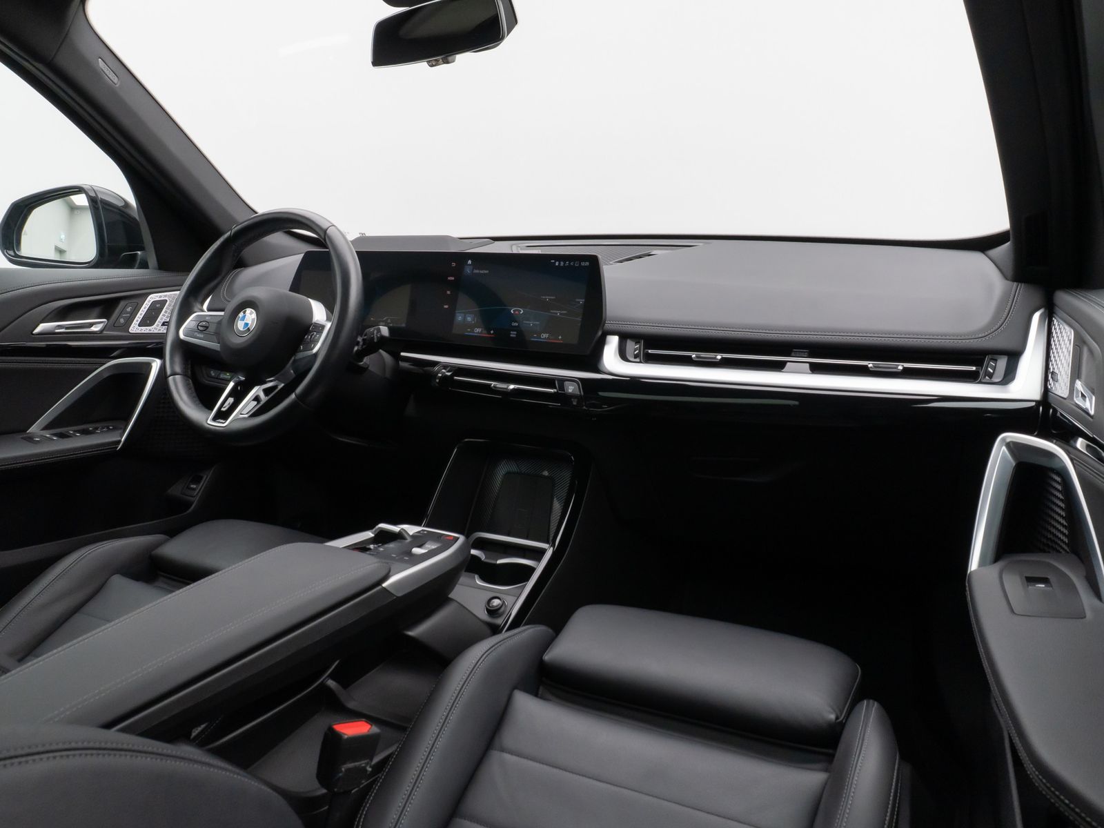 Fahrzeugabbildung BMW X1 xD23i M Sport Panoram 360°HUD DAB H/K ACC 19"