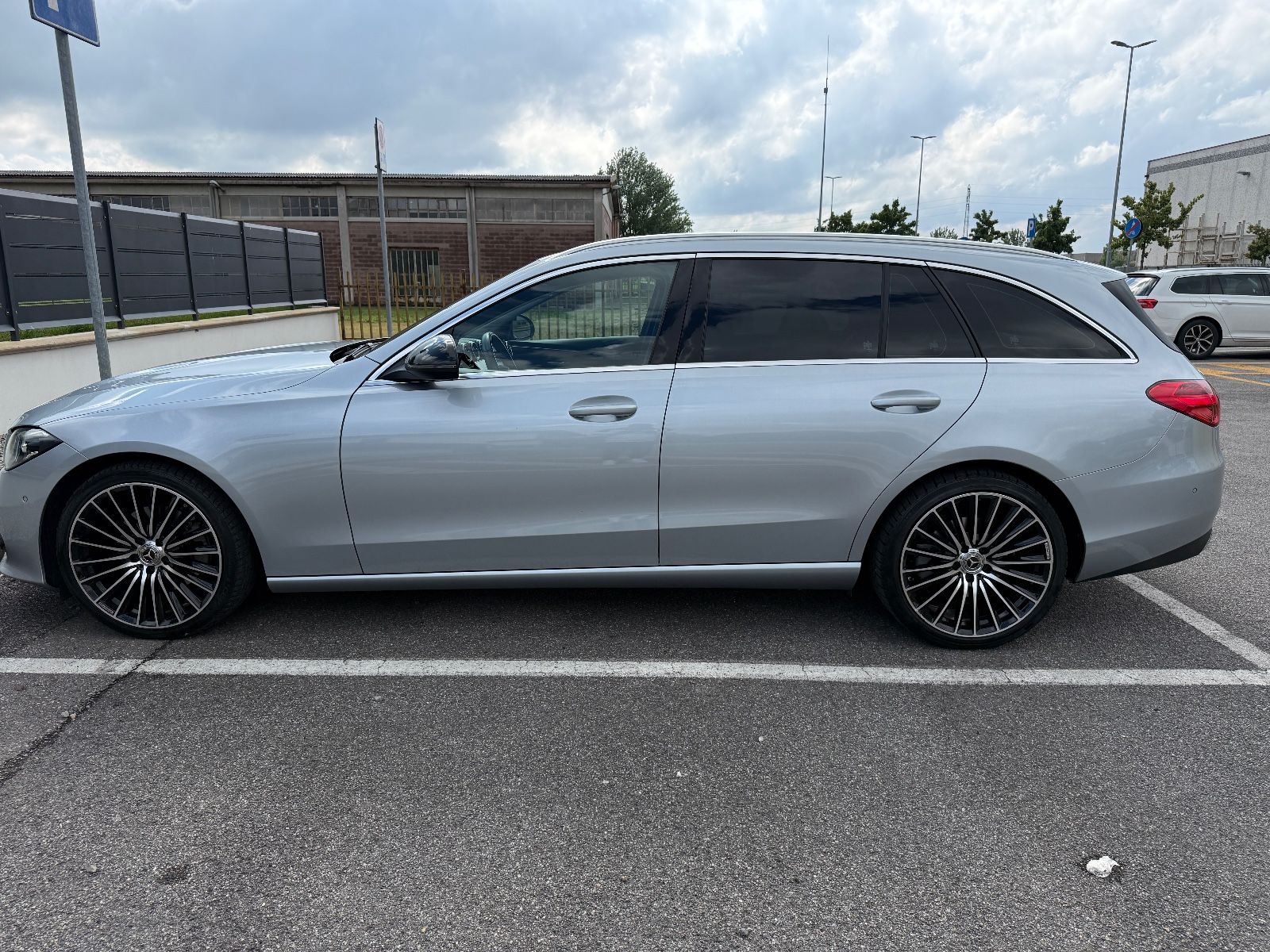 MERCEDES-BENZ C 220 d Autom. -