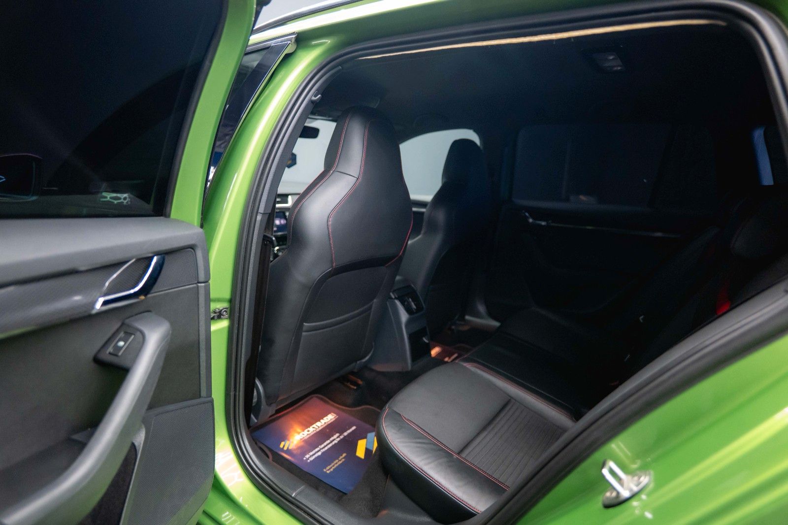 Fahrzeugabbildung SKODA Octavia Combi RS Performance *1.Hand*LED*CarPlay