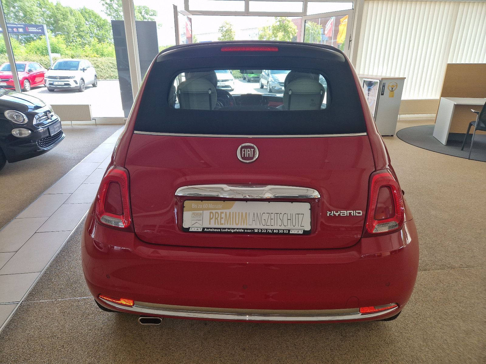 Fahrzeugabbildung Fiat 500C 1.0 GSE N3 Hybrid DOLCEVITA PDC