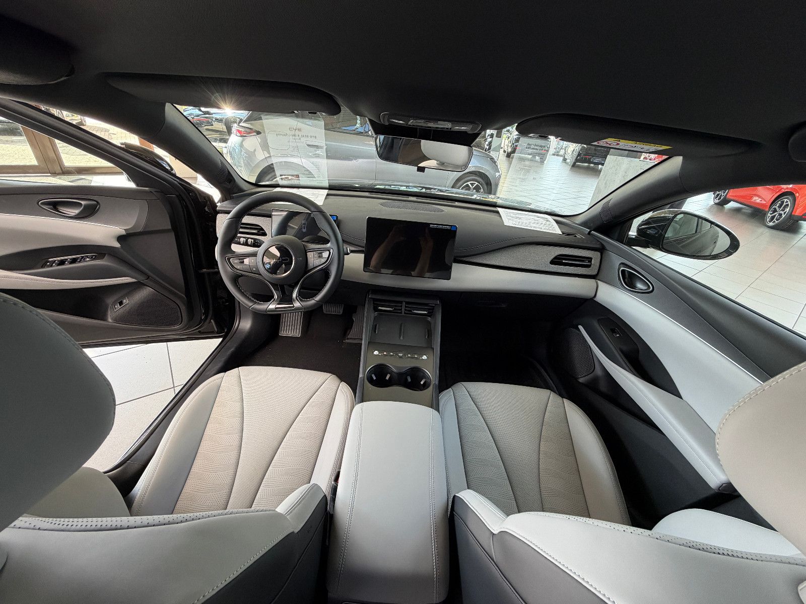 BYD SEAL 6