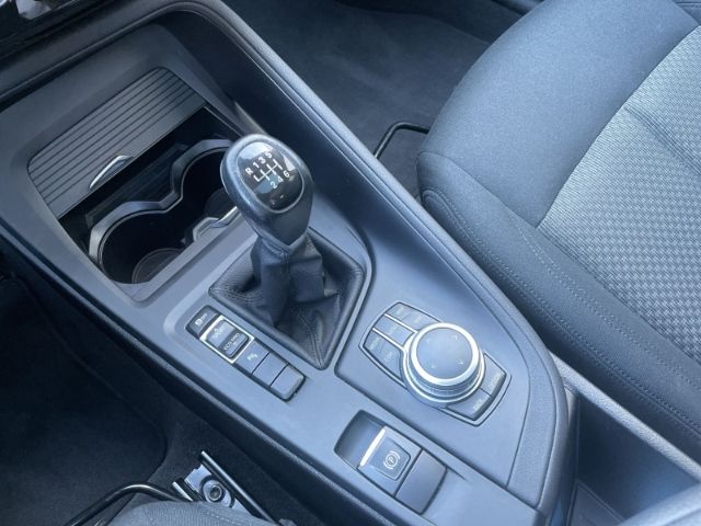 Fahrzeugabbildung BMW X1 sDrive 18i Advantage Panoramadach, Rückfahrka