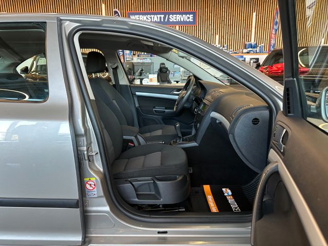 Skoda Octavia *TÜV0328*SCHECKHEFT*TEMPO*AHK*KLIMA*PDC