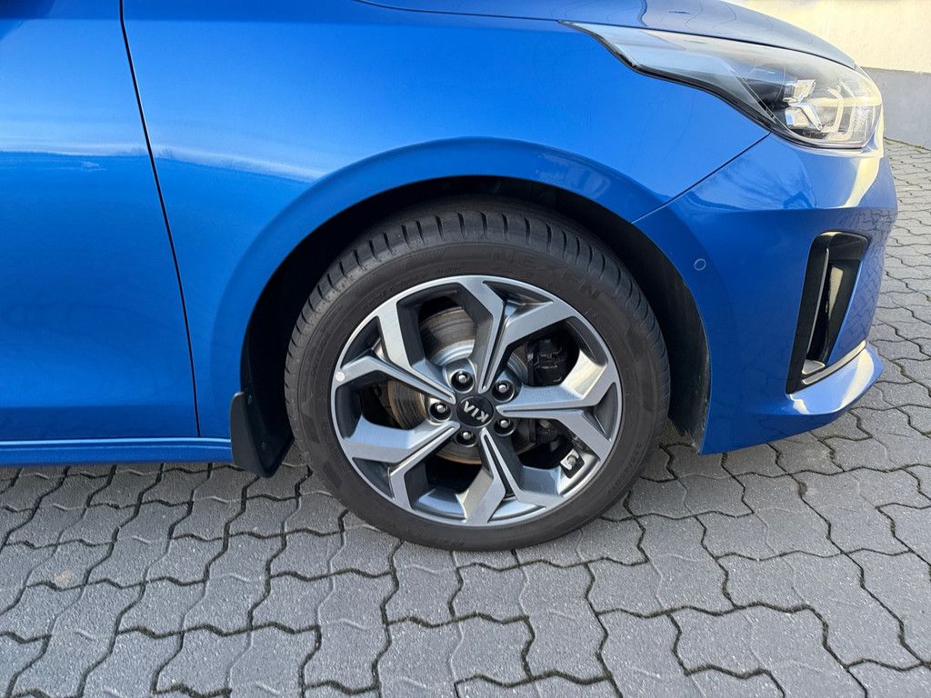 Fahrzeugabbildung Kia Ceed 1.6 Plug-in Hybrid Platinum Edition