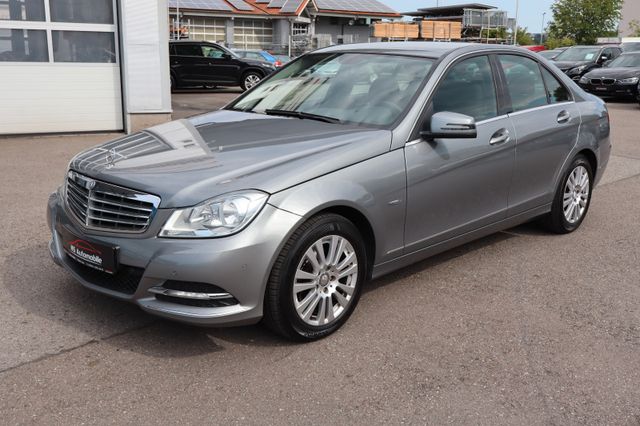 Mercedes-Benz C 200 CDI Lim. Elegance Automatik Navi_AHK_8xAlu