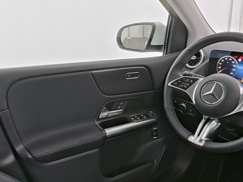 Fahrzeugabbildung Mercedes-Benz B 200 Progressive Adv.*Kamera*LED*CarPlay*MBUX*