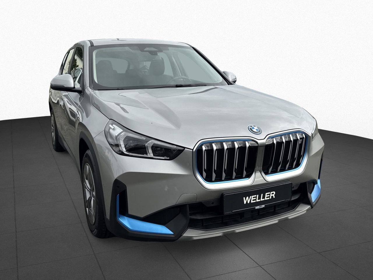 BMW iX1 xDrive30 Bluetooth Navi LED Klima PDC imagem 2