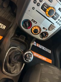 Opel Corsa D Satellite